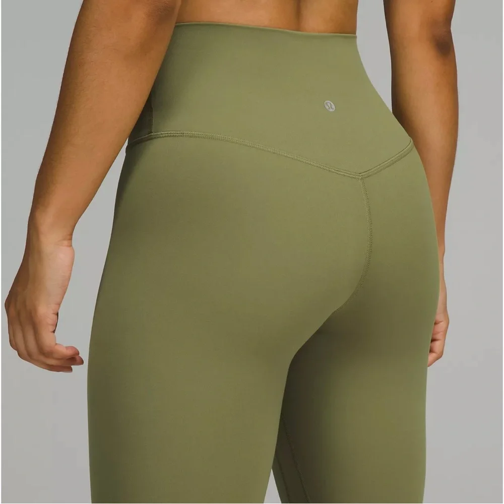 Brand New Lululemon Wunder Train High Rise Tights Leggings 25” Size 18 - Picture 3 of 4